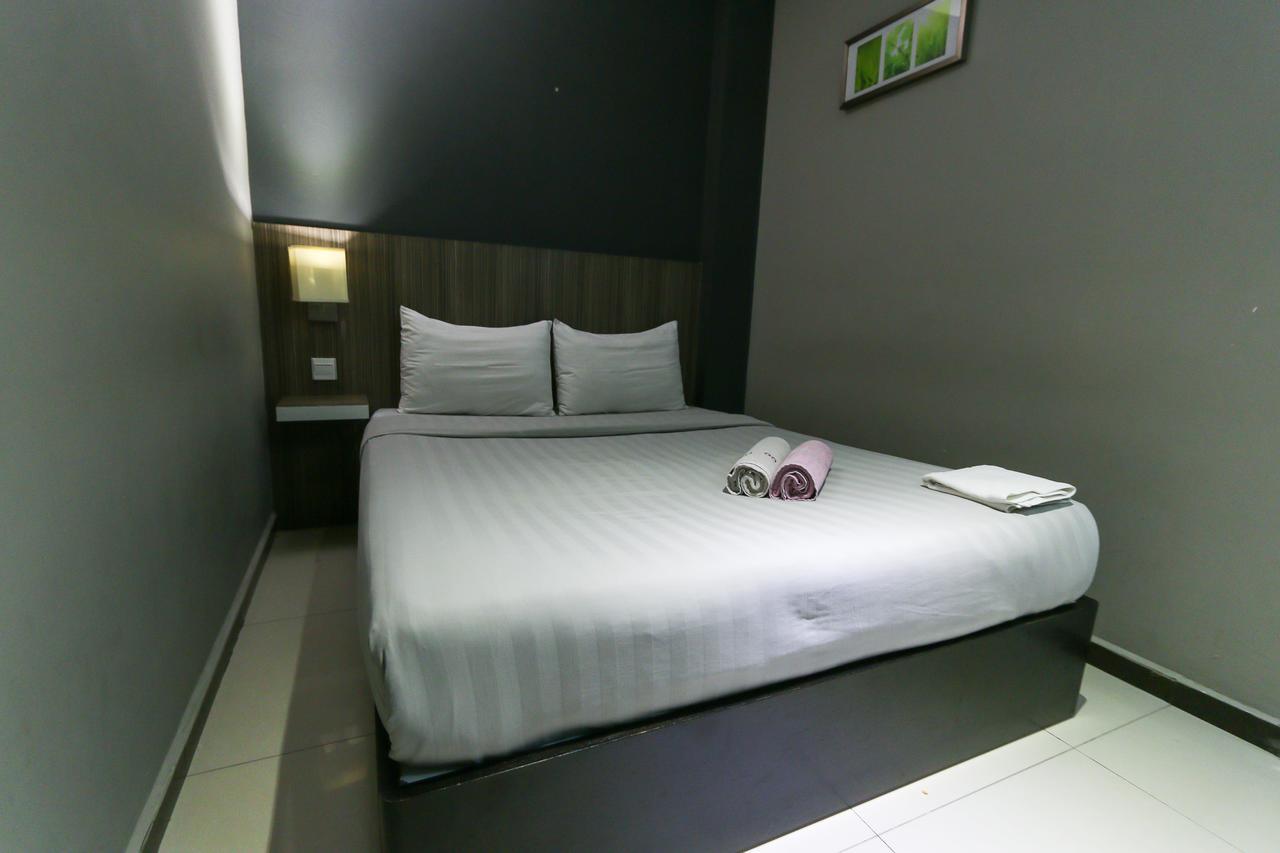 Hotel 99 Botanik Klang Extérieur photo